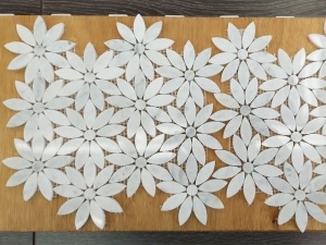 Carrara White Marmor Mosaik Fliese Blume Form