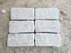 weißer Granit gepflasterten Auffahrt