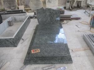 Olivgrüne Granit Französisch Style Cemetery Grabsteine