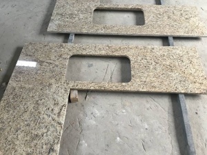 Vorgefertigte Giallo Ornamental Granite Custom Stone Arbeitsplatten