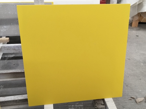 gelbe Farbe Kunststein poliert
